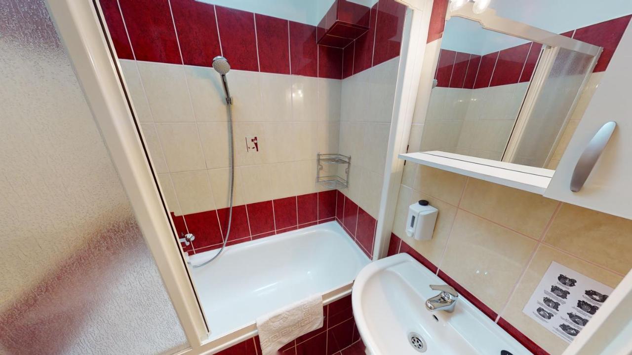 Cristian Apartman Hajdúszoboszló Eksteriør bilde